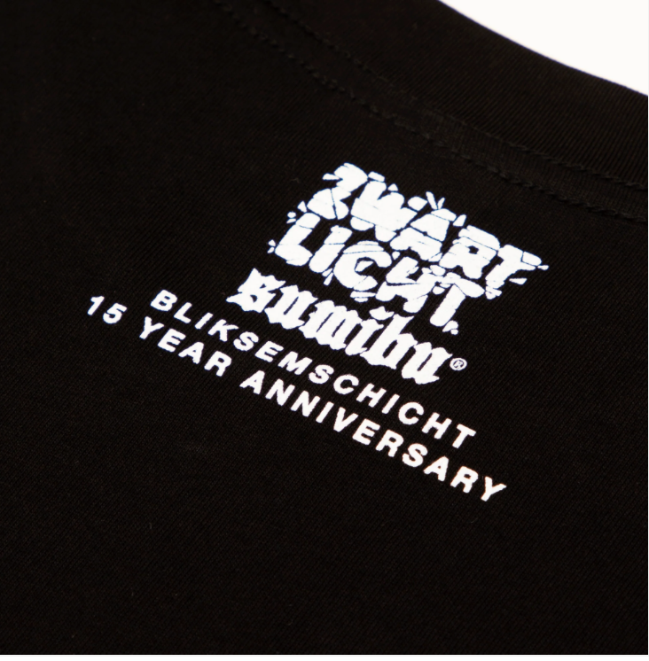 Zwart Licht x Sumibu "15 jaar Bliksemschicht" T-shirt